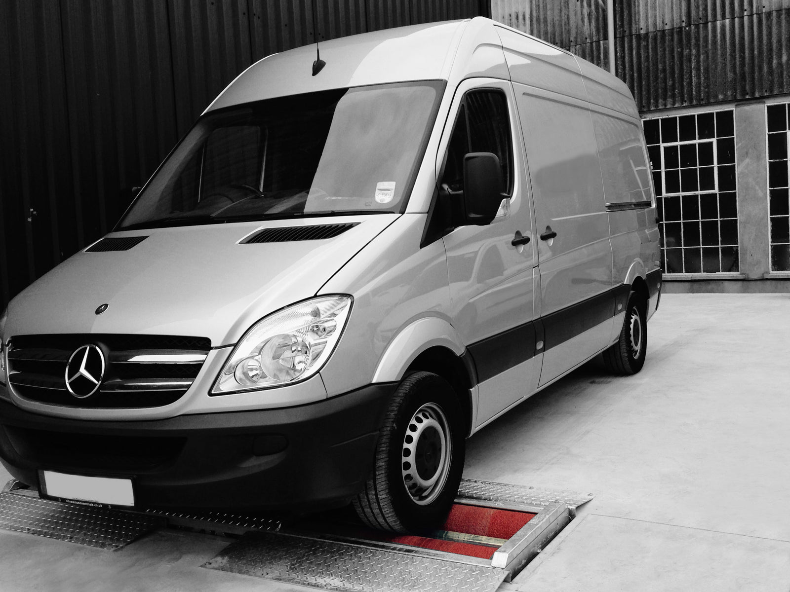 Vehicle testing installation illustration